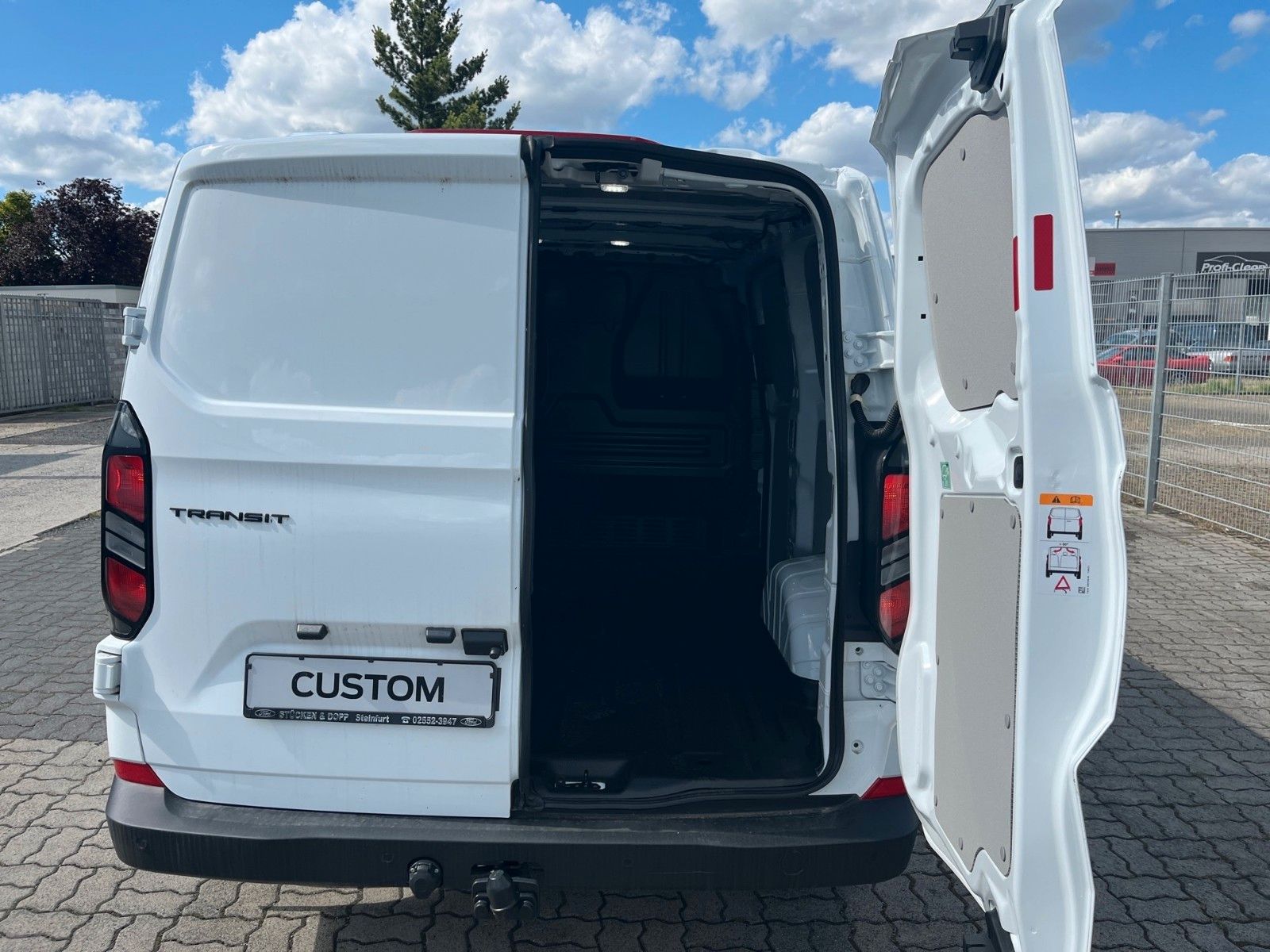 Fahrzeugabbildung Ford Transit Custom 280 L1 NEU