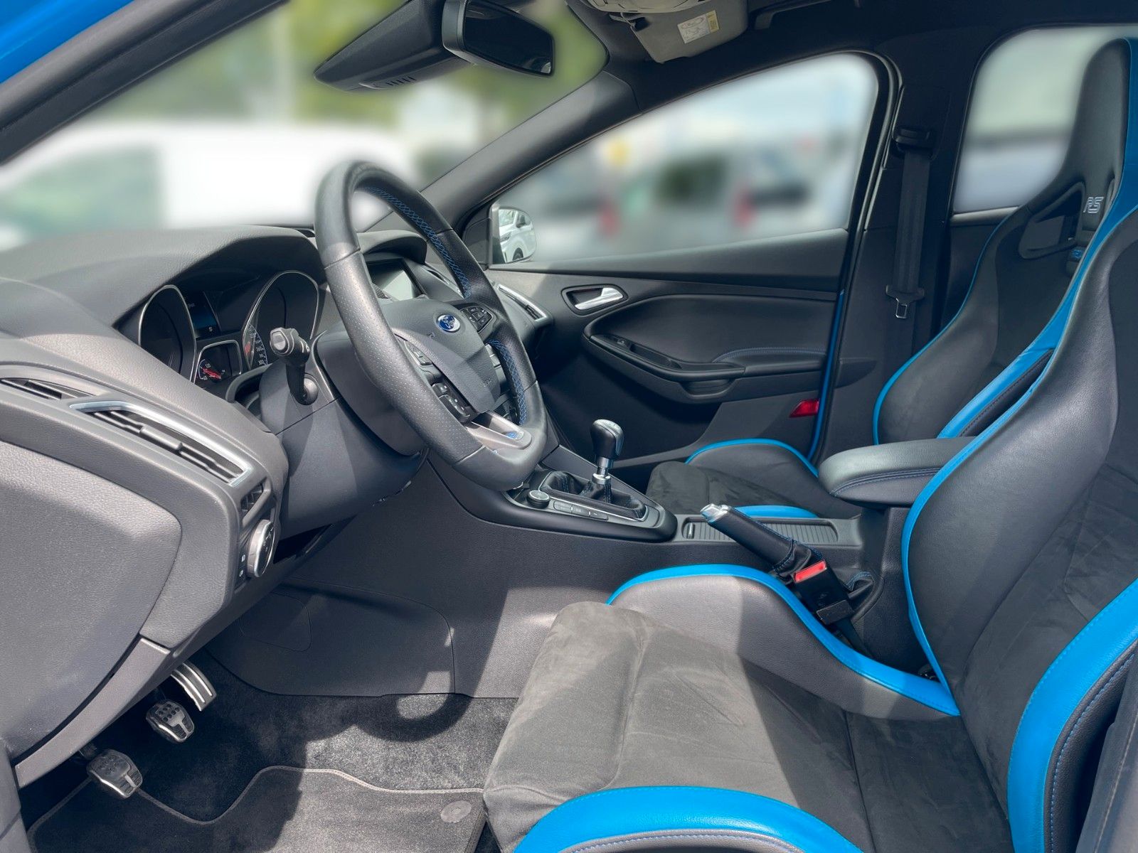 Fahrzeugabbildung Ford Focus RS 2.3 EcoBoost Blue&Black+Garantie+...