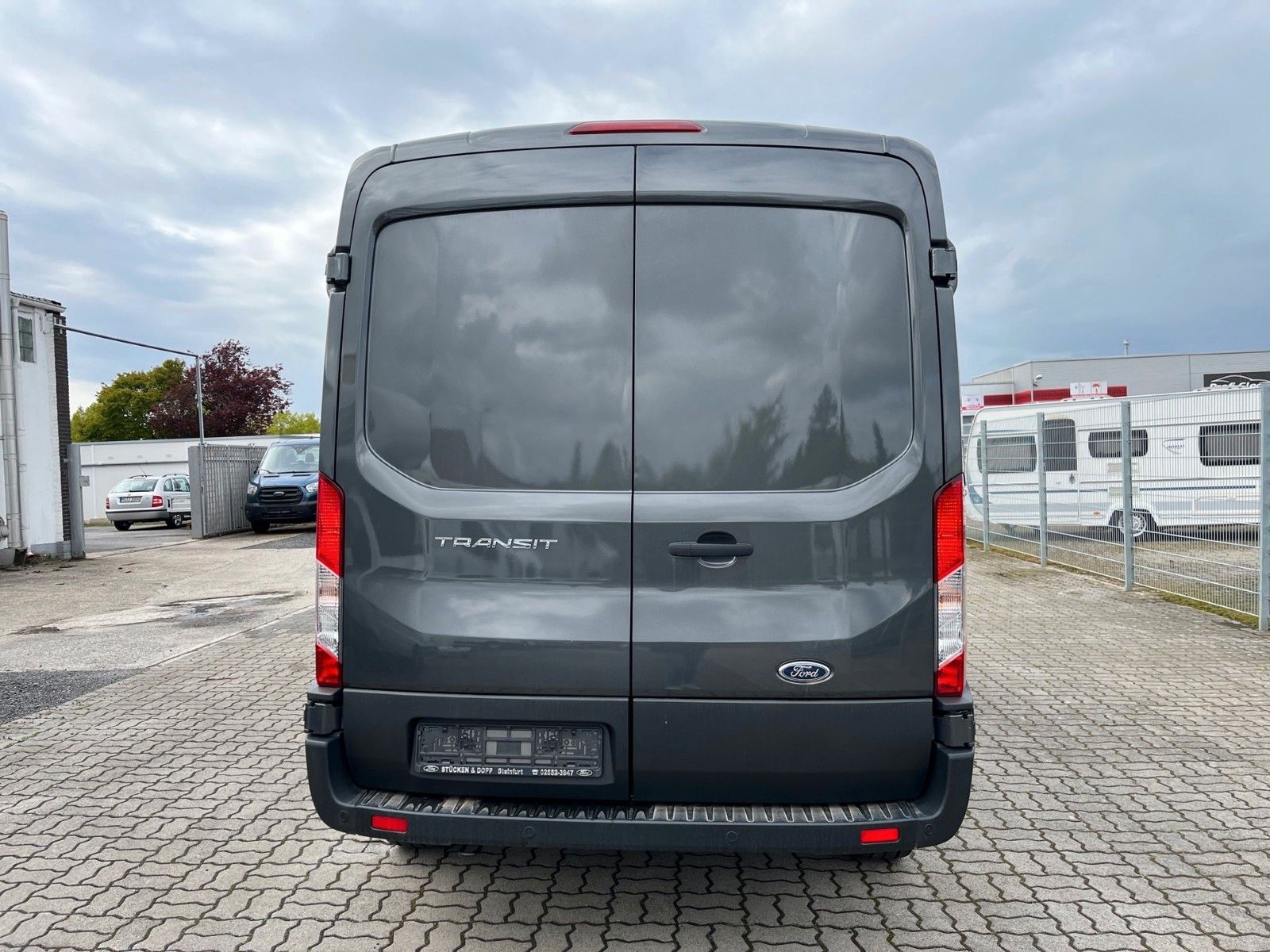 Fahrzeugabbildung Ford Ford Transit 350 L3 H2  Kasten Trend EINZELSITZ