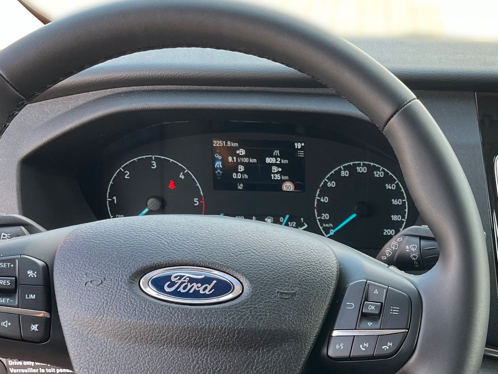 Fahrzeugabbildung Ford Nugget Plus LIMITED AUFSTELLDACH AUTOMATIK