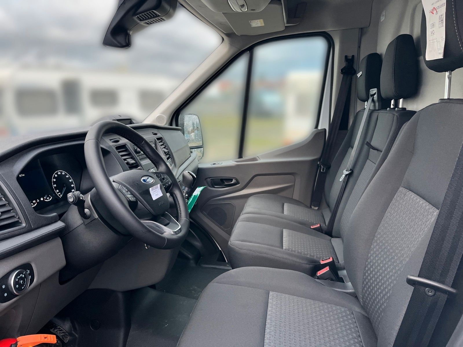 Fahrzeugabbildung Ford Ford Transit 350 L3 H3  Kasten Trend+ AHK