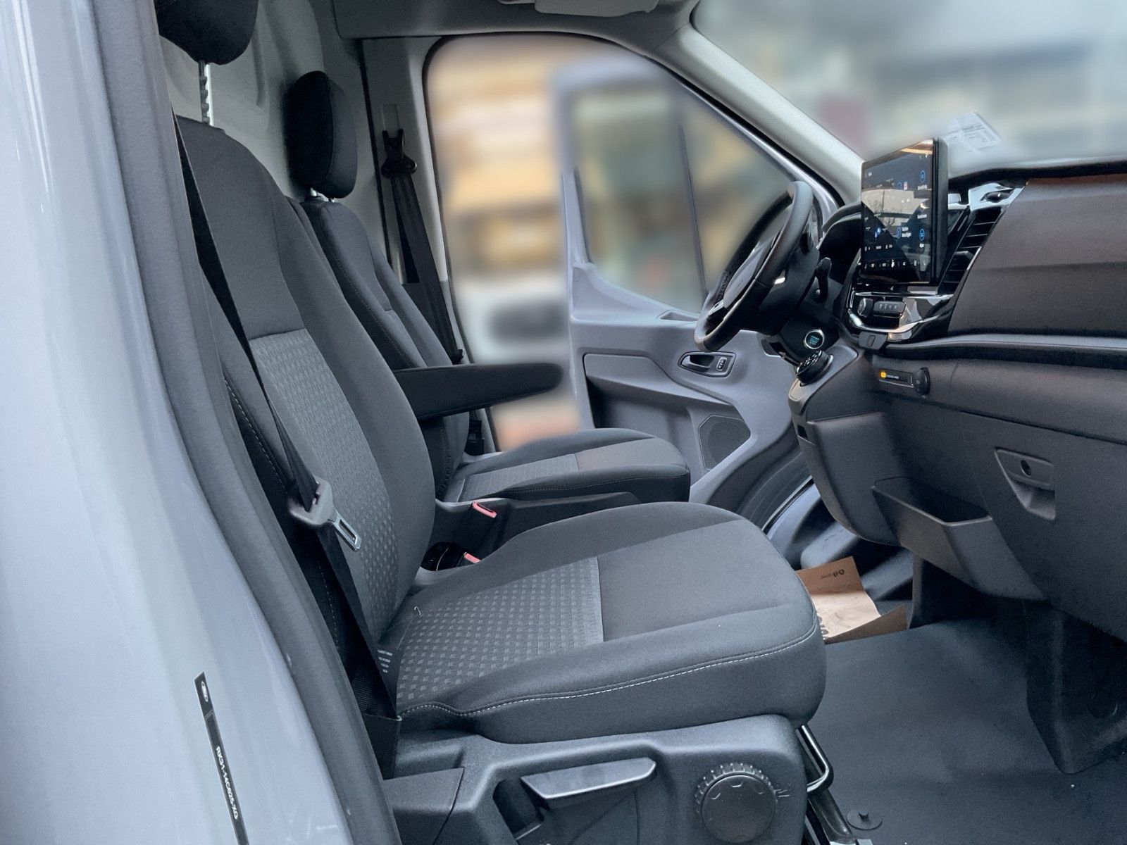 Fahrzeugabbildung Ford Transit 350 L3 H3 Trend EINZELSITZE AUTOMATIK