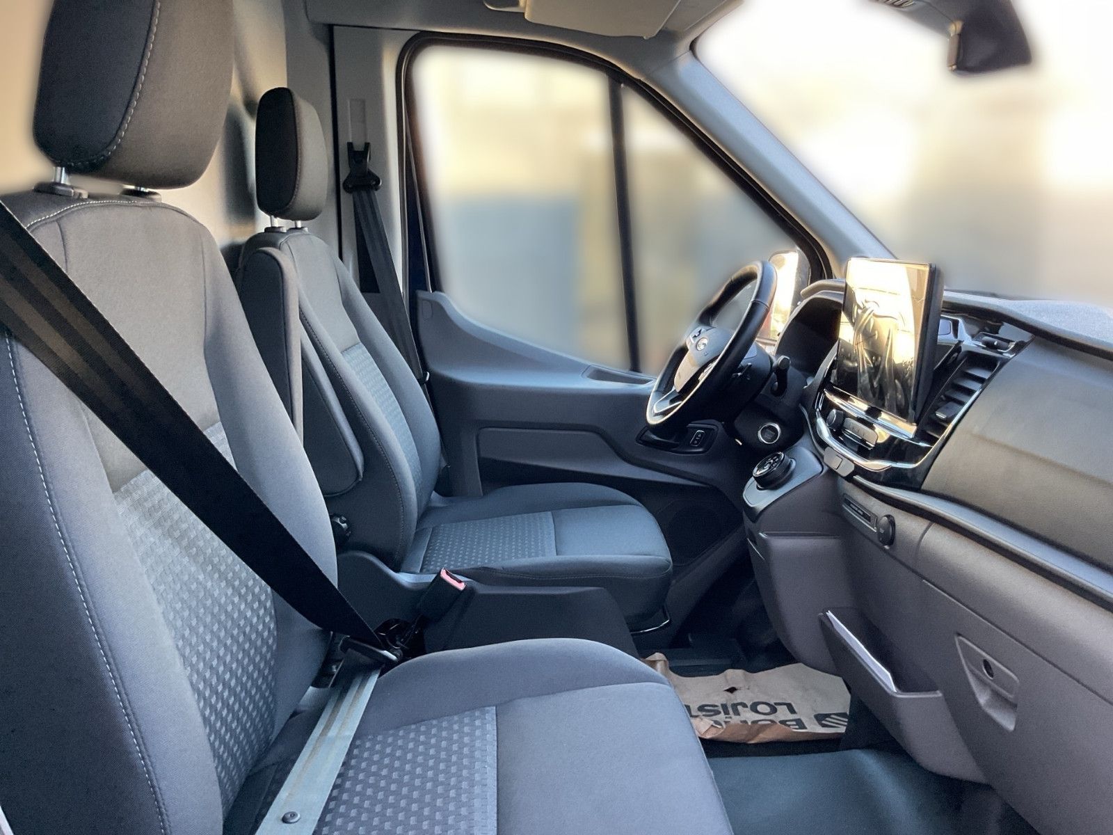 Fahrzeugabbildung Ford Transit 350 L3 H3 Trend EINZELSITZE AUTOMATIK