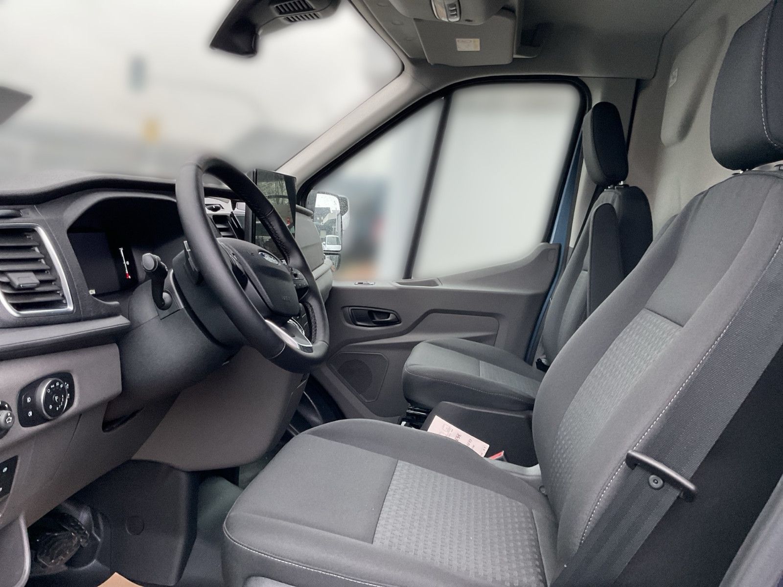 Fahrzeugabbildung Ford Transit Kasten 350 L3 H3 Trend Einzelsitz